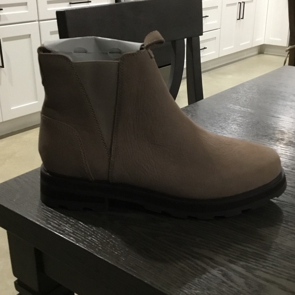Sperry Tan Ankle Boots